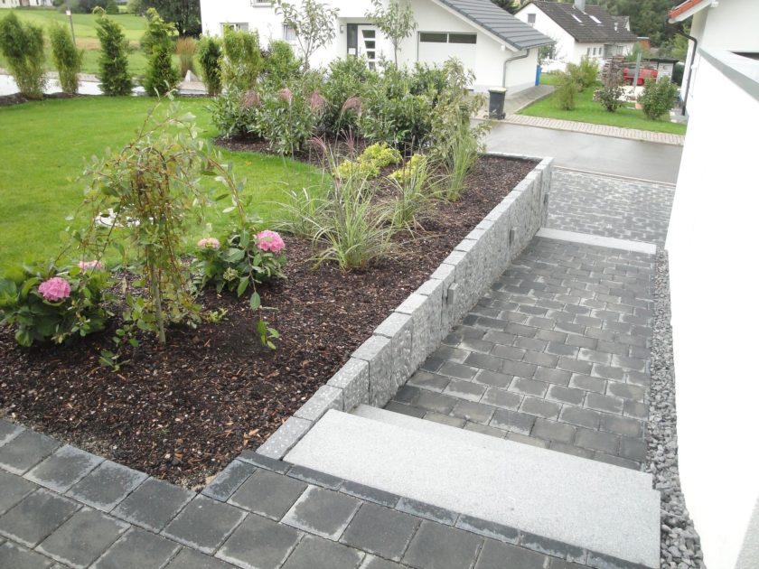 Eingangsbereich - Gartengestaltung Spaeth